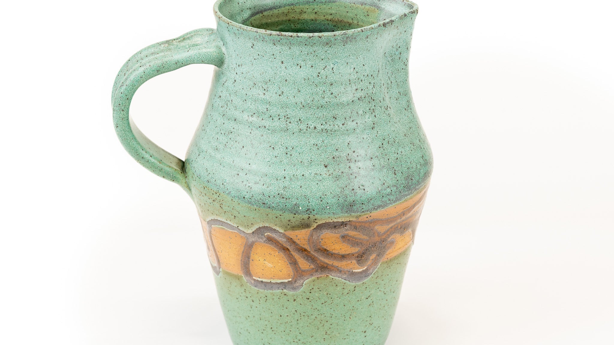 Handmade Ceramic Pitchers Belong at Every Backyard Cookout