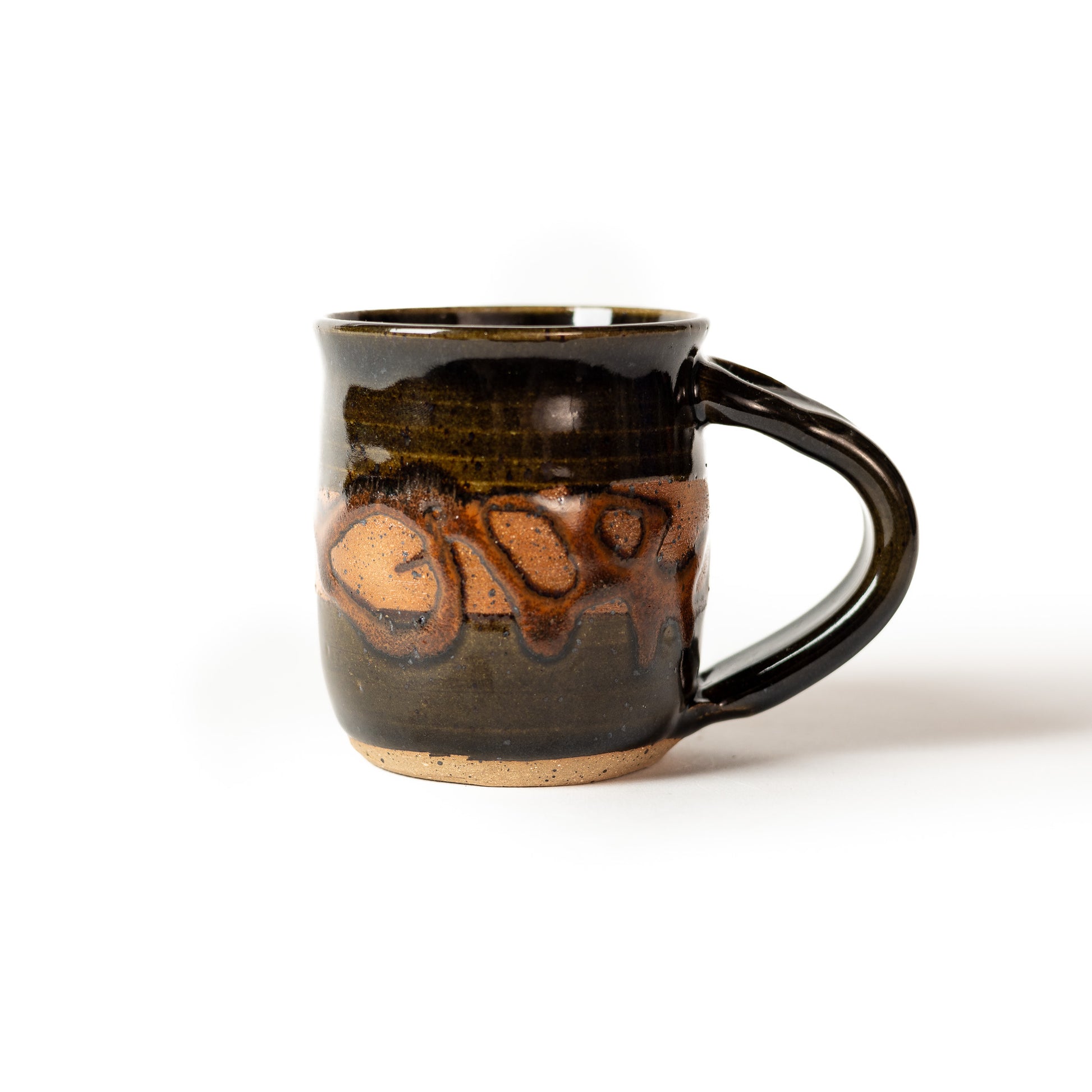 Round Mug - Black Mountain